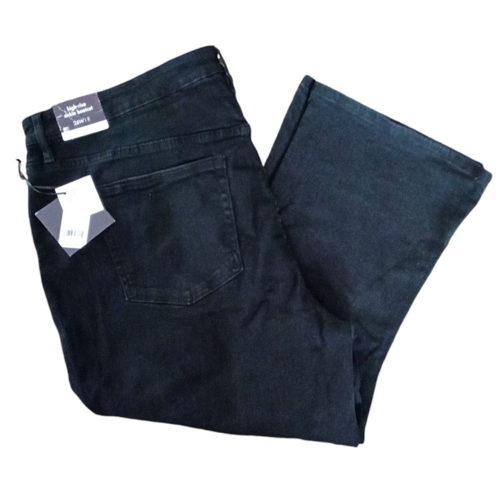 NWT Ava & Viv High Rise Ankle Boot Cut Black Jeans Size 26W